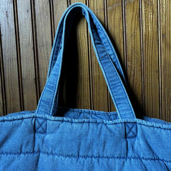 GAP Denim Puffer Tote - Washed Blue Denim - NEW WITH TAGS - Picture 2 of 6